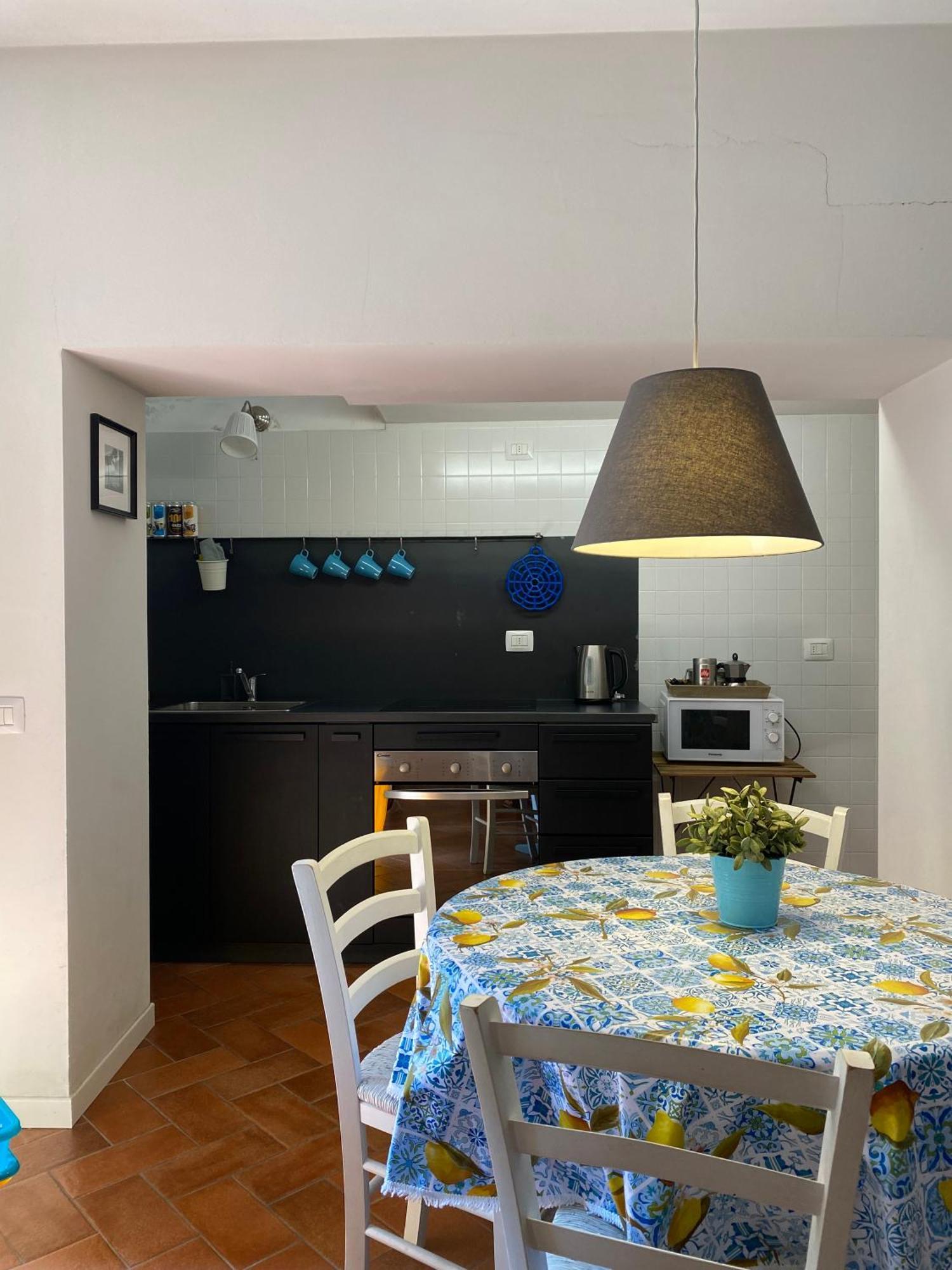 Holiday House Alla Torre Мандельо дел Ларио Екстериор снимка